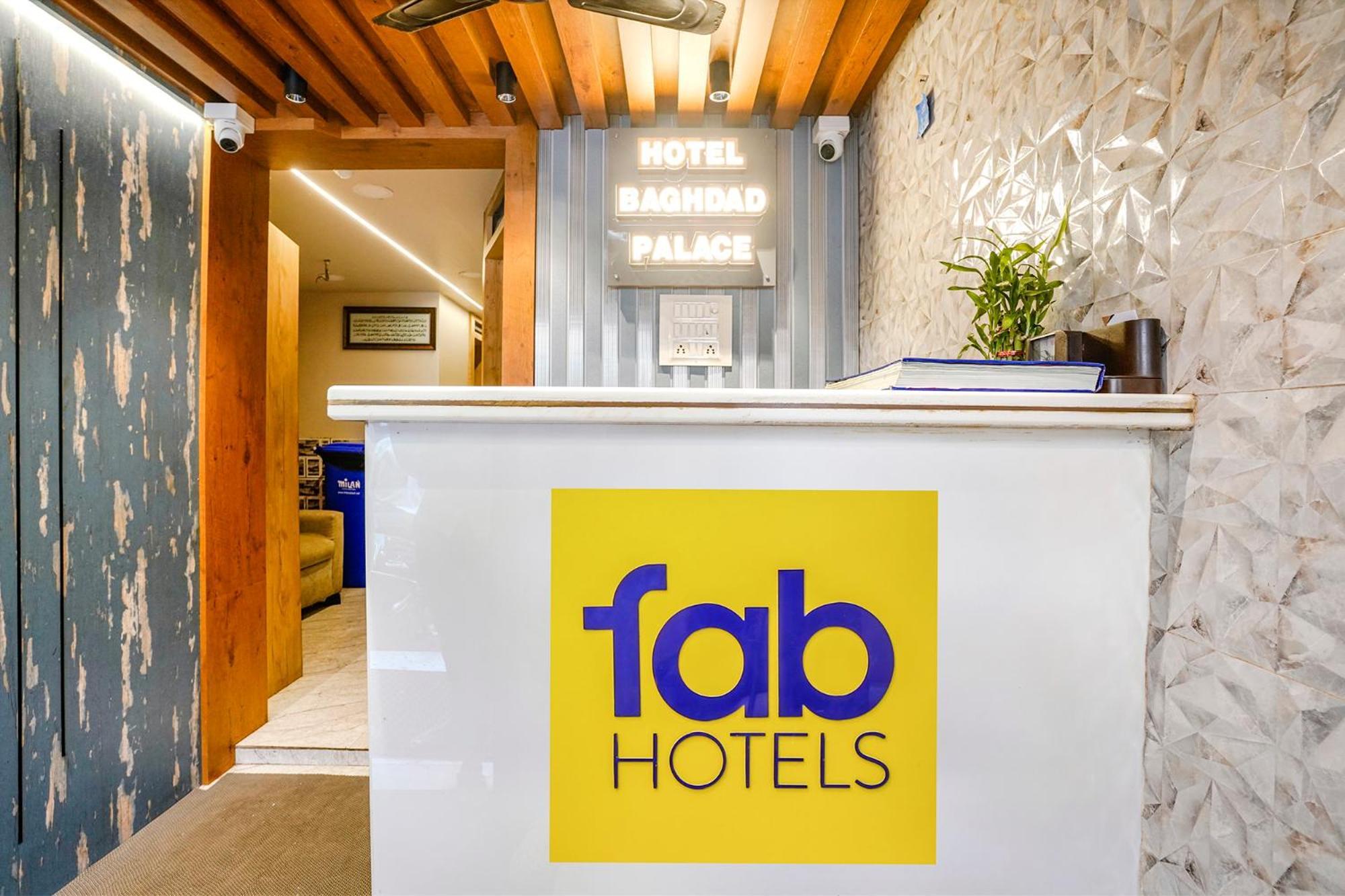 Fabexpress Baghdad Palace Hotel Bombay Eksteriør billede